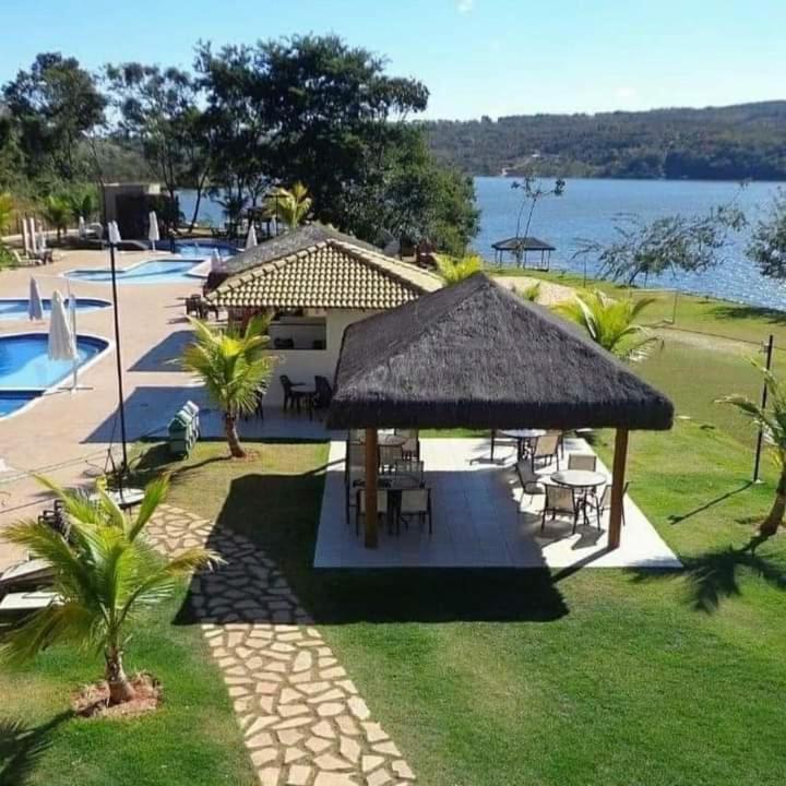 APÊ LINDO ALDEIA DO LAGO COM COZINHA MOBÍLIA NOVA JUNTO AO LAGO CORUMBÁ e KAWANA PARK Caldas Novas Extérieur photo